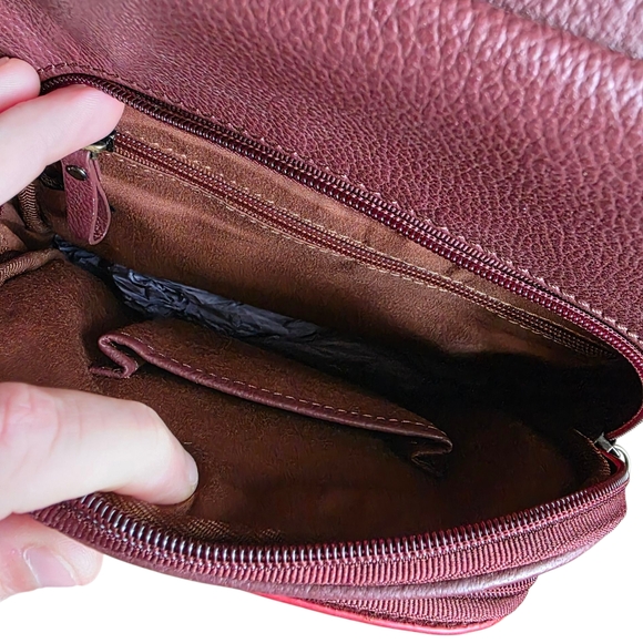 Myra Bag Leather Sling Bag With Steer And Sunflowers! Absolutely Beautiful! - Picture 8 of 9